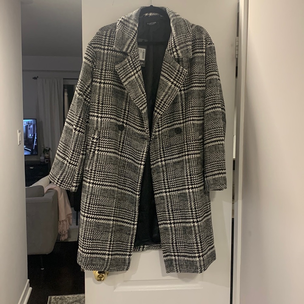 Black and white plaid checkered long coat